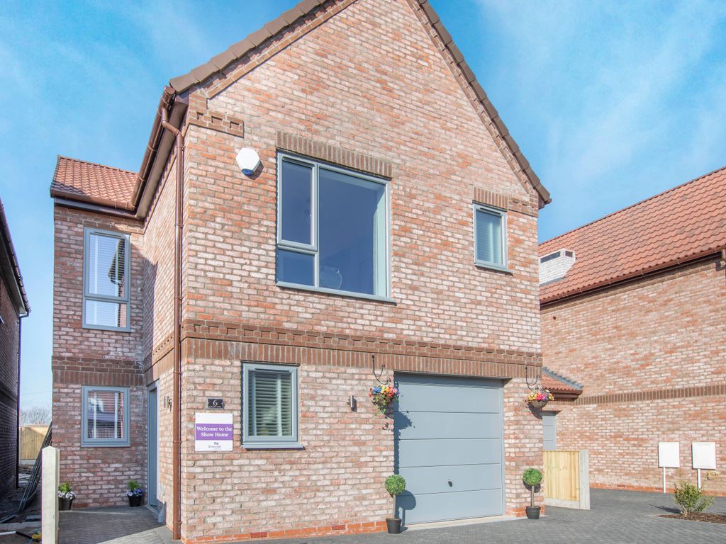 New home, 4 bed detached house for sale in Knights Walk, Sutton