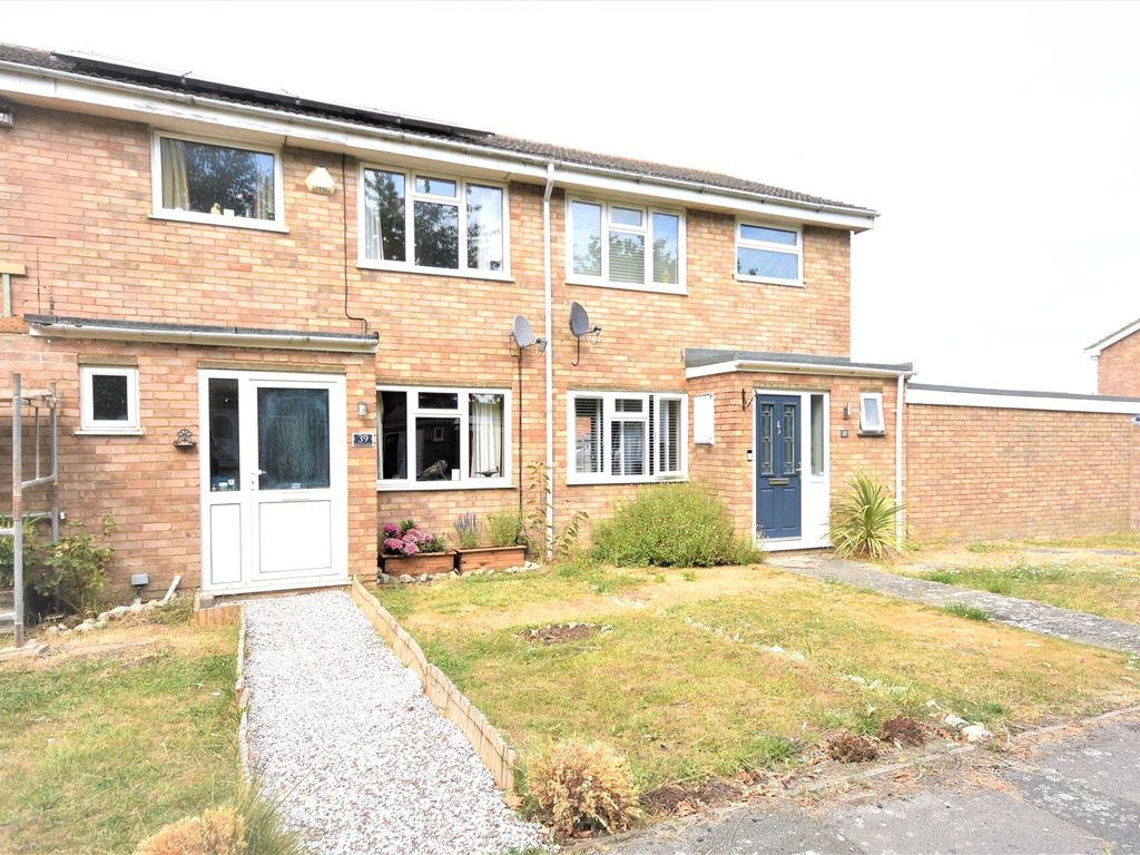 3 bed terraced house for sale in Woodhill Drive, Grove, Wantage