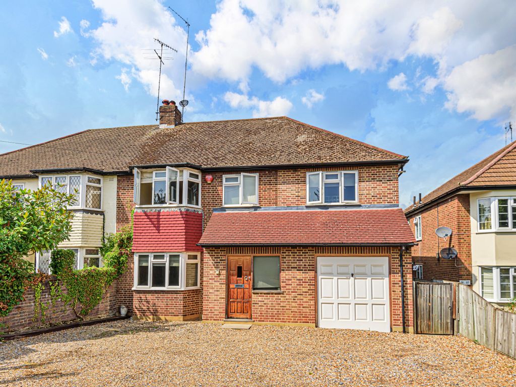 Temple Avenue, London N20  