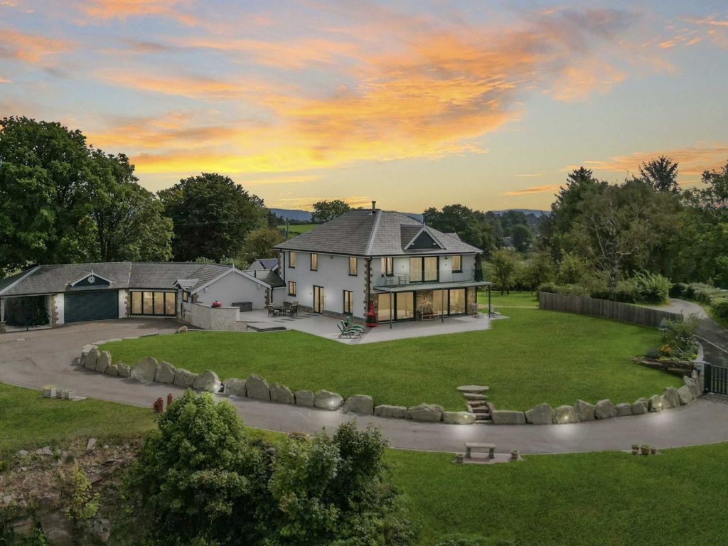 4 bed detached house for sale in Llanishen, Monmouthshire NP16, £