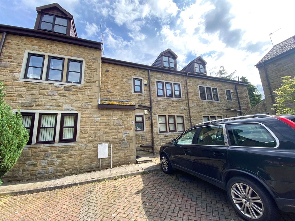 2 bed terraced house to rent in Glaisdale Court, Allerton, Bradford
