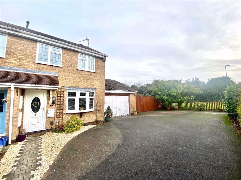 3 bed semidetached house for sale in Newquay Close, Hinckley LE10 Zoopla