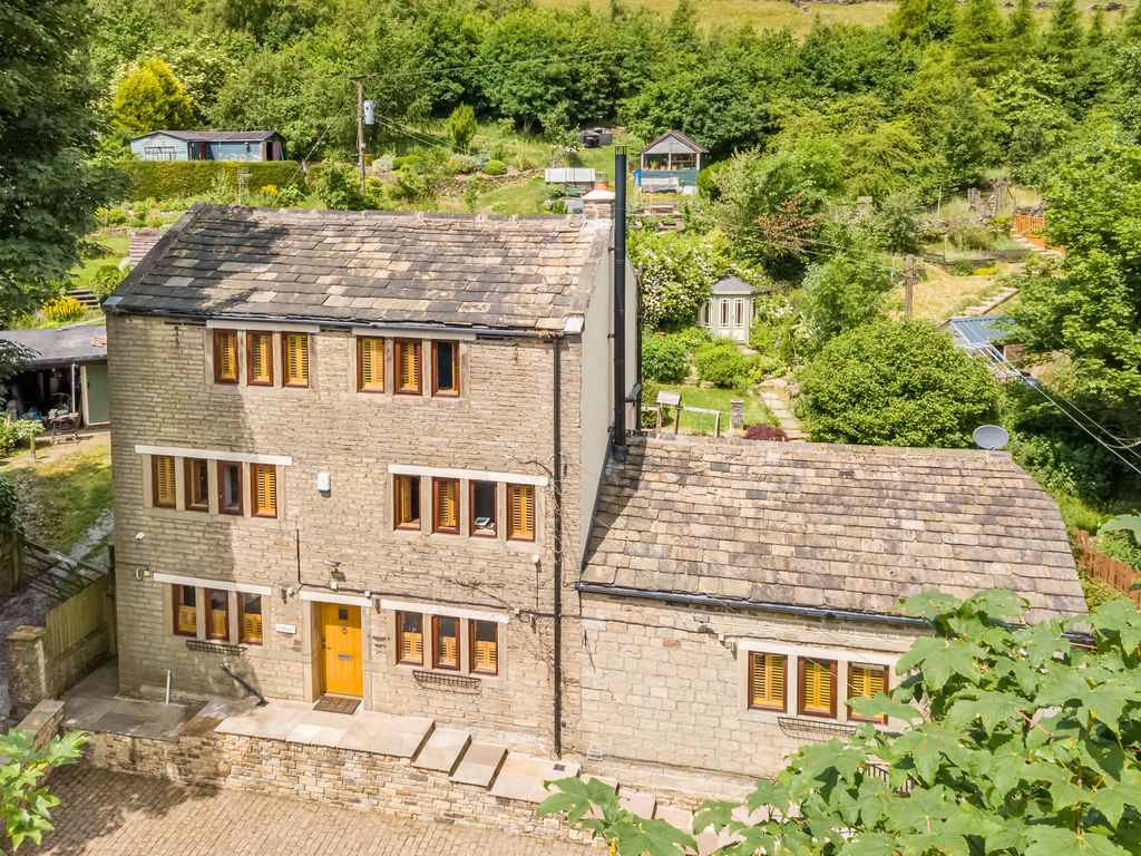 4 bed detached house for sale in Mount Road, Marsden, Huddersfield HD7