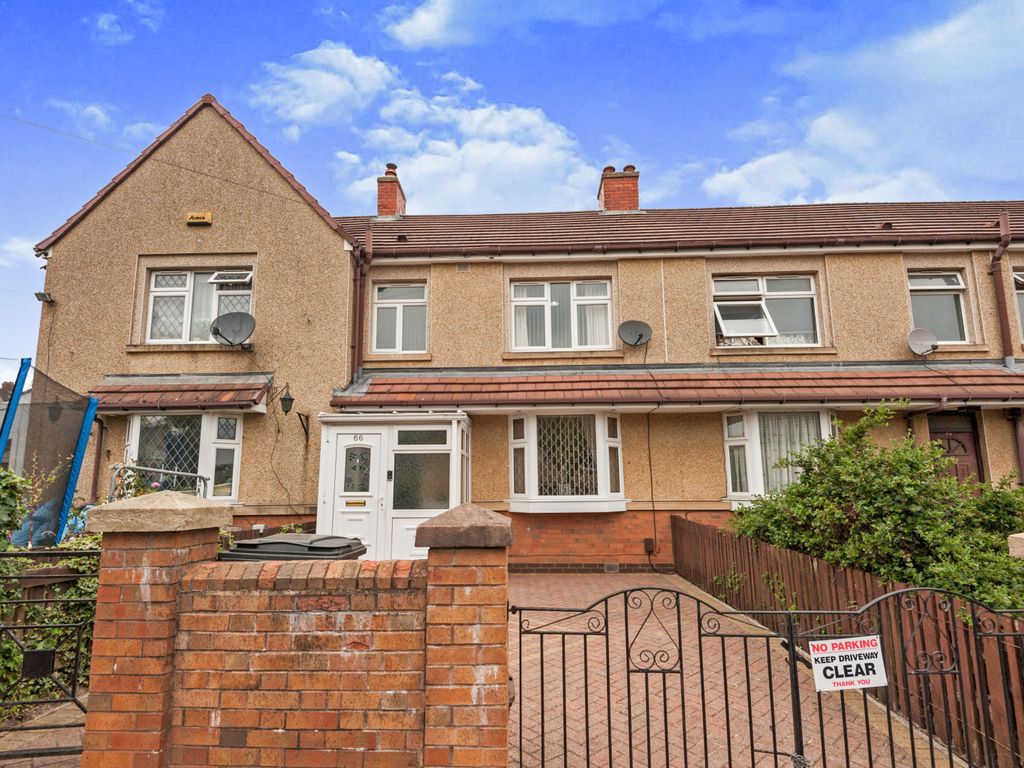 3 bed terraced house for sale in Grove Avenue, Halifax HX3 Zoopla