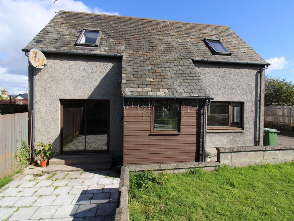 2 bed end terrace house for sale in Duke Street, Tain IV19, £120,000