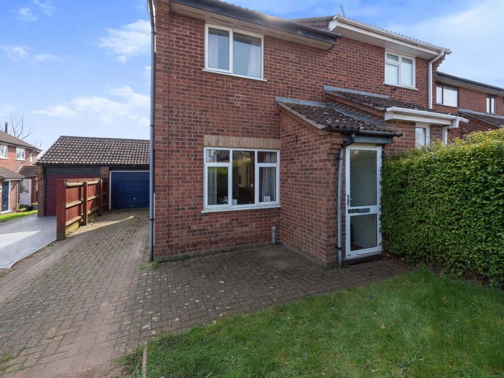 2 bed end terrace house to rent in Melford Road, Stowmarket IP14 Zoopla