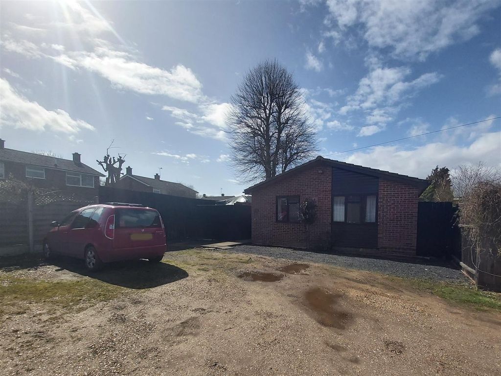 2 bed detached bungalow for sale in Old Hall Close, Henley, Ipswich IP6