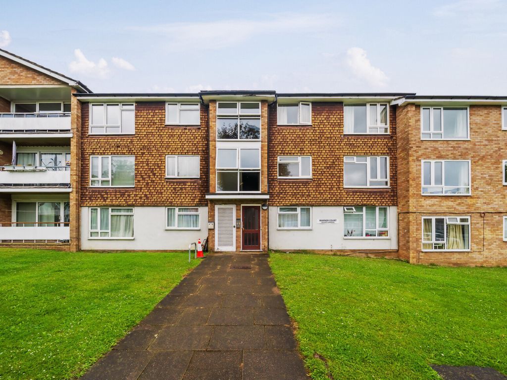 2 bed flat for sale in Warner Avenue, Cheam, Sutton SM3, £290,000 Zoopla