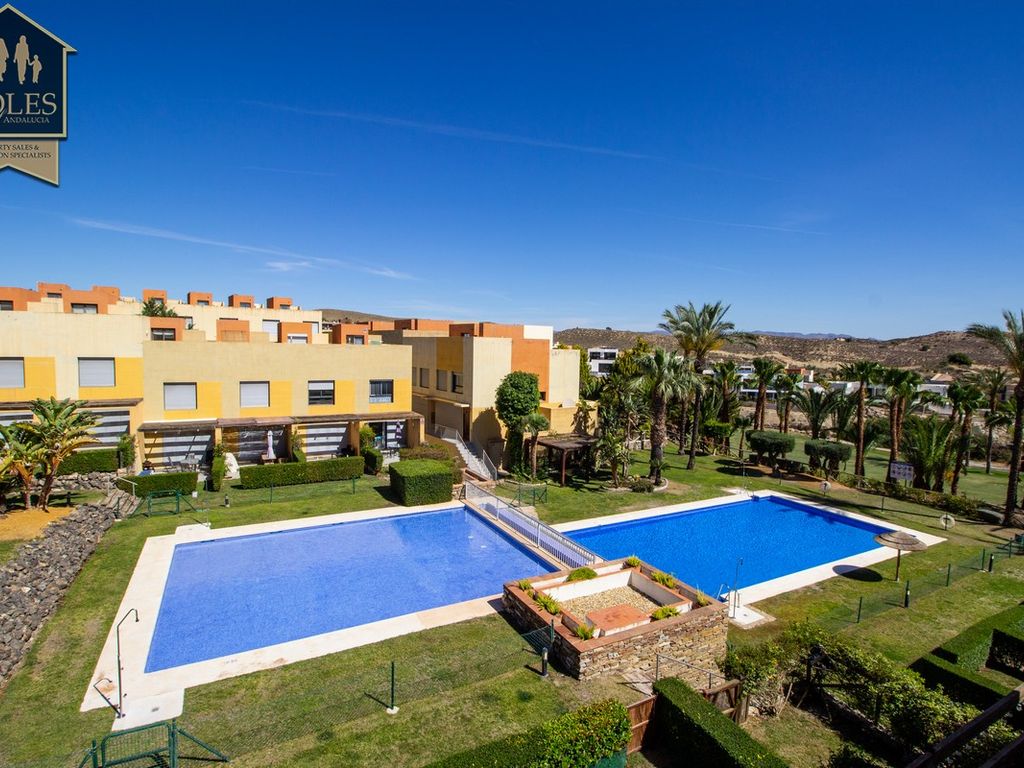 2 bed town house for sale in Valle Del Este Golf, Vera, Almería