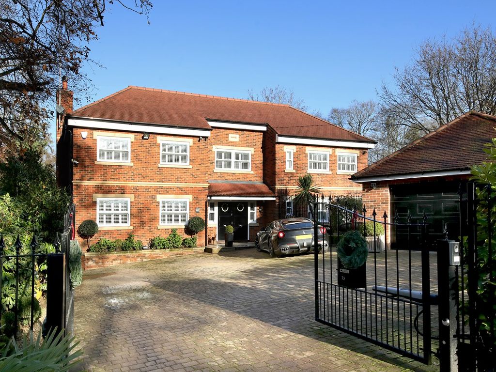 6 bed detached house for sale in Fulmer Drive, Gerrards Cross SL9, £