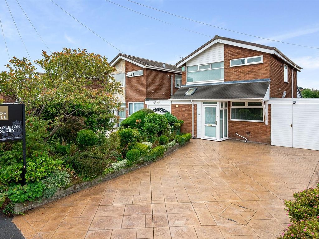 3 bed linkdetached house for sale in Weaver Avenue, Rainhill, Prescot