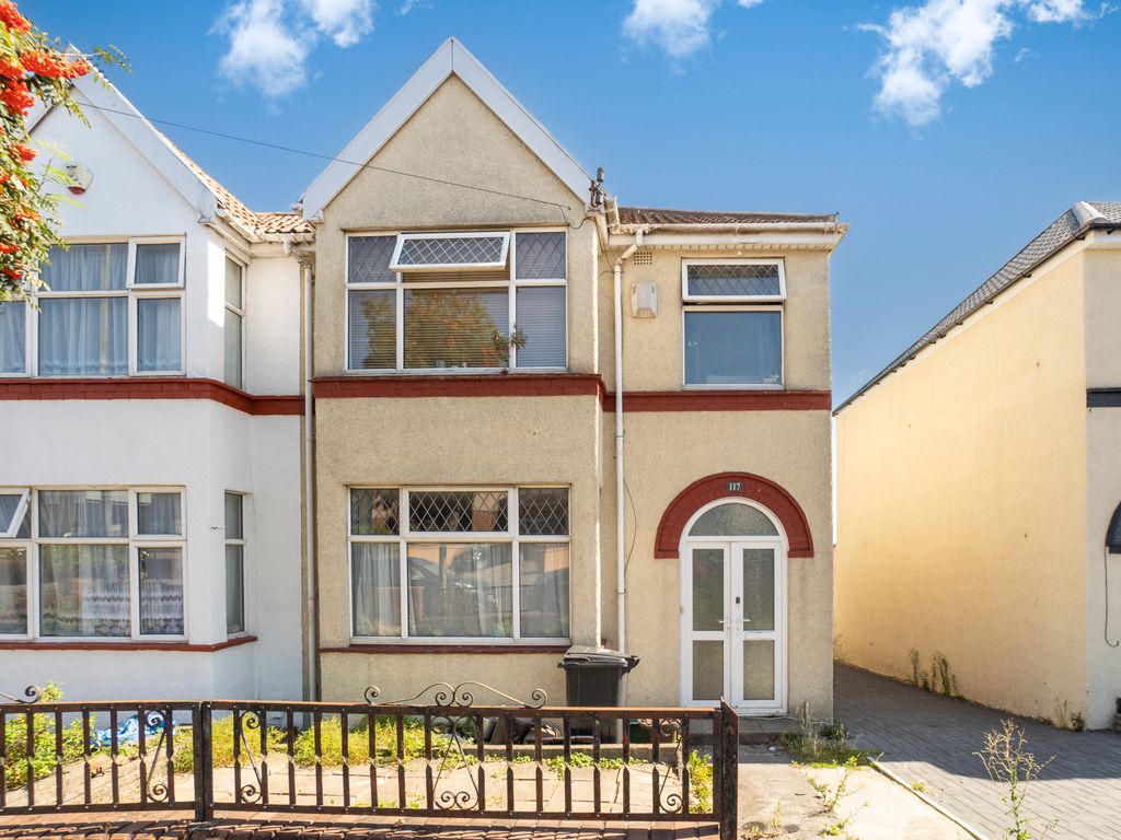 3 bed semidetached house for sale in Filton Avenue, Horfield, Bristol