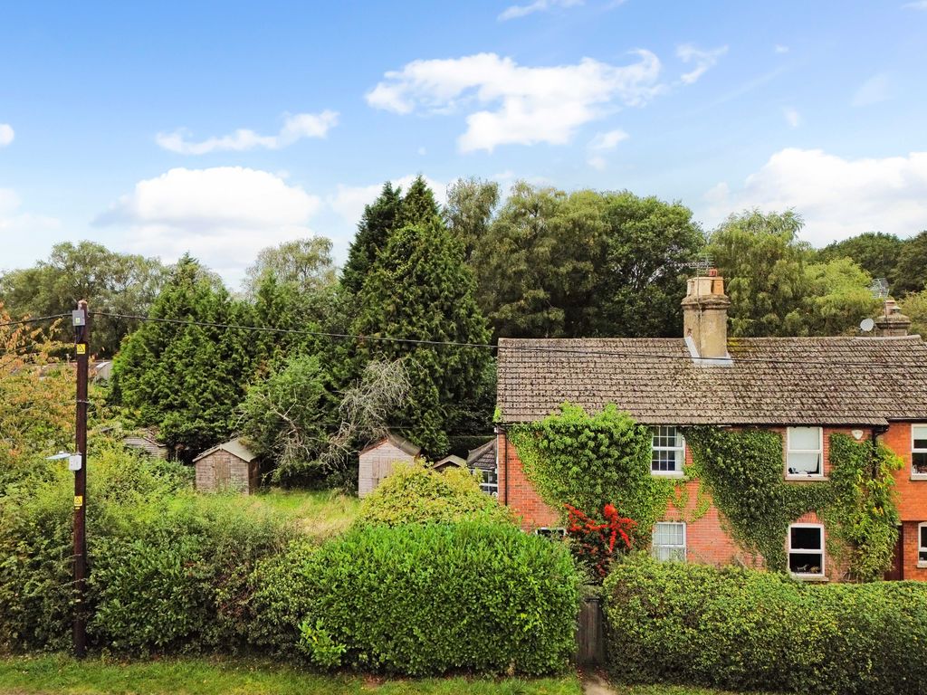 3 bed semidetached house for sale in Chesham Road, Tring HP23, £