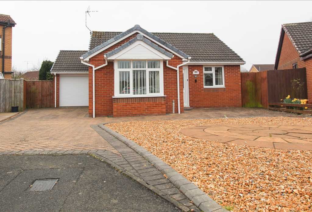 2 bed bungalow for sale in Pinewood Avenue, Northburn Chase