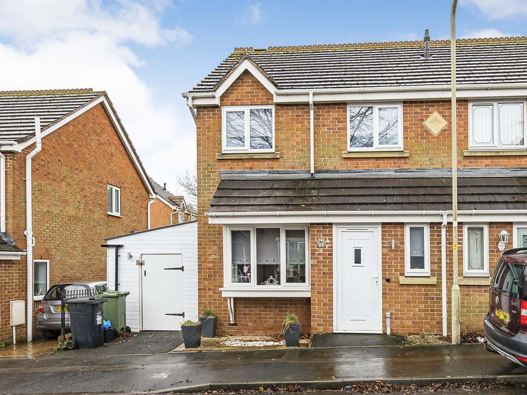 3 bed semidetached house for sale in Valley Road, Dudley DY3 Zoopla