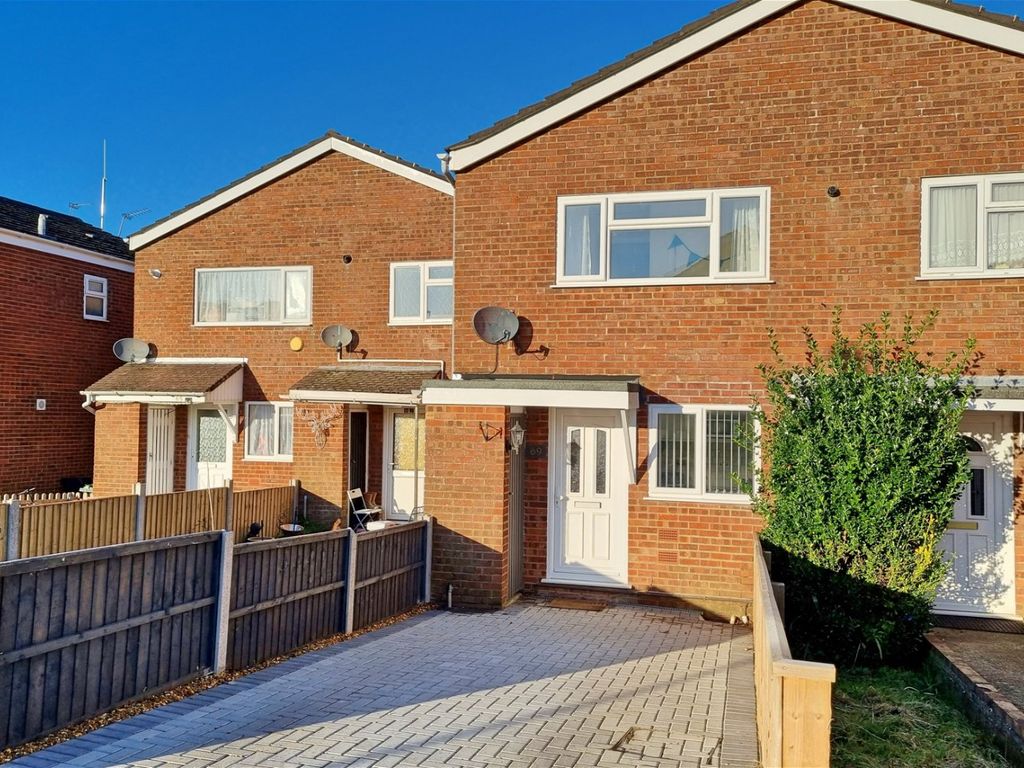 2 bed terraced house for sale in Thames Close, Ferndown BH22, £250,000