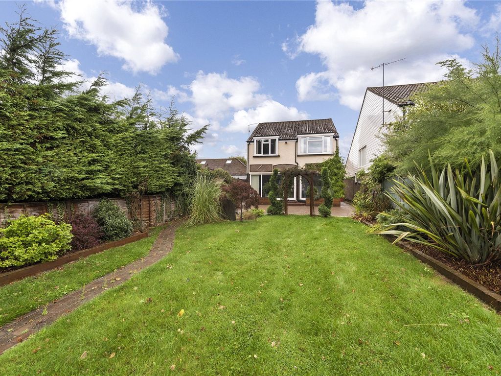 3 bed detached house for sale in Hillcrest Road, Marlpit Hill