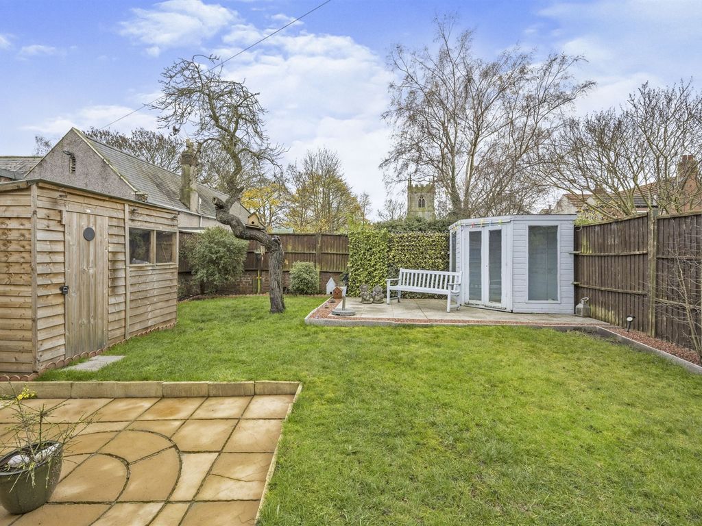 2 bed detached bungalow for sale in Vicar Lane, Misson, Doncaster DN10