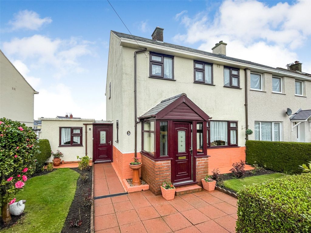 3 bed semidetached house for sale in Faenol Avenue, Tywyn, Gwynedd