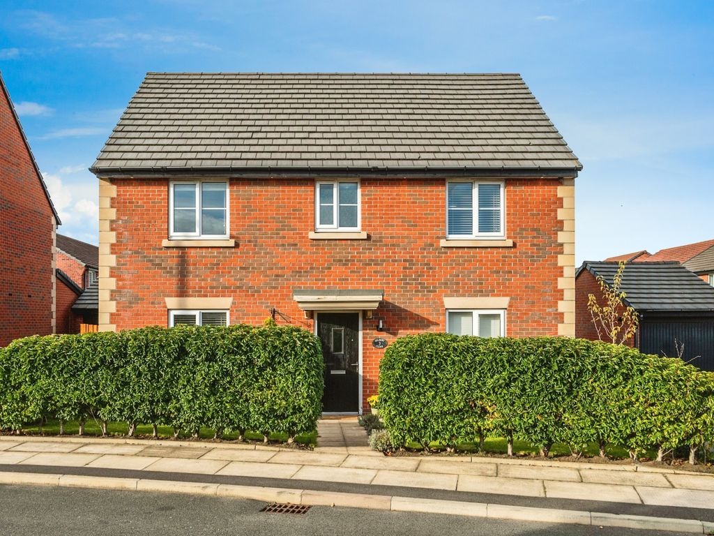 4 bed detached house for sale in Gilbert Close, Formby, Liverpool