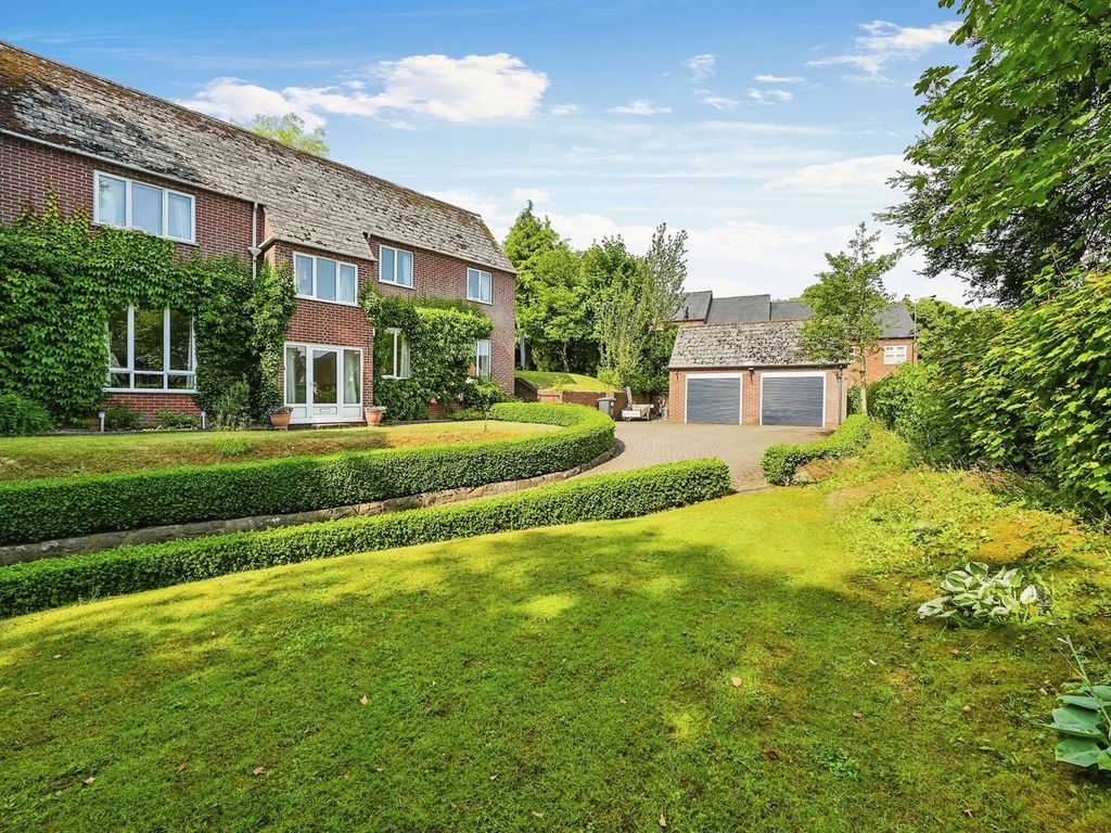5 bed detached house for sale in Buxton Road, Ashbourne DE6, £499,999