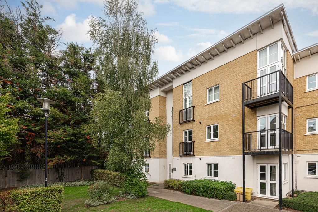 2 bed flat for sale in Revere Way, Ewell, Epsom KT19 Zoopla