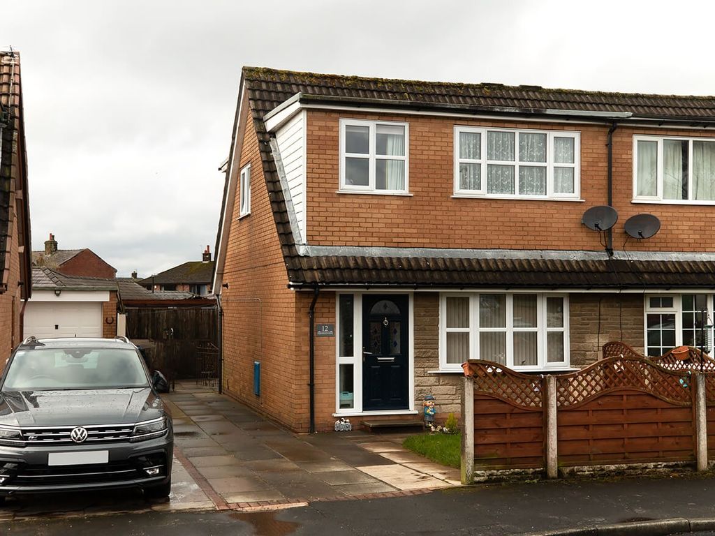 3 bed semidetached house for sale in Thornfield Avenue, Longridge