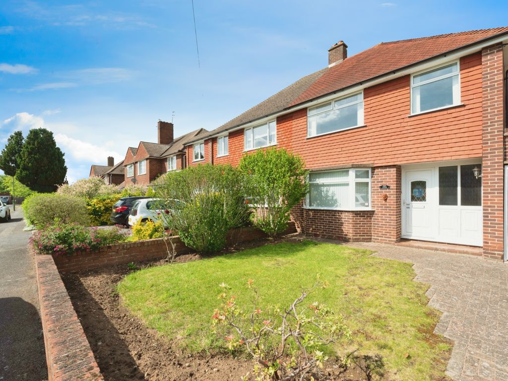 3 bed semidetached house for sale in York Gardens, WaltonOnThames