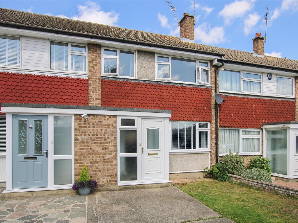 3 bed terraced house for sale in Balmoral Road, Pilgrims Hatch