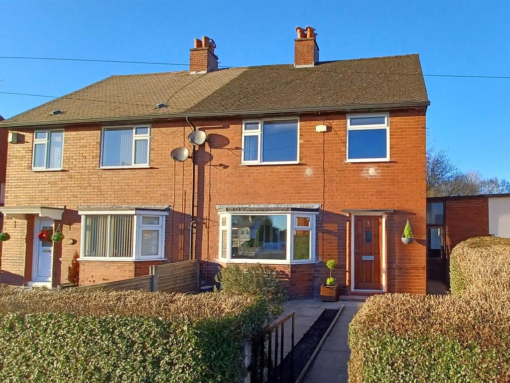 3 bed semidetached house for sale in Fearnhead Avenue, Horwich, Bolton