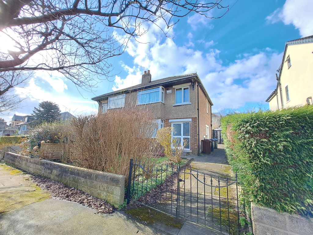 3 bed semidetached house for sale in Sherwell Rise, Bradford, West Yorkshire BD15, £150,000
