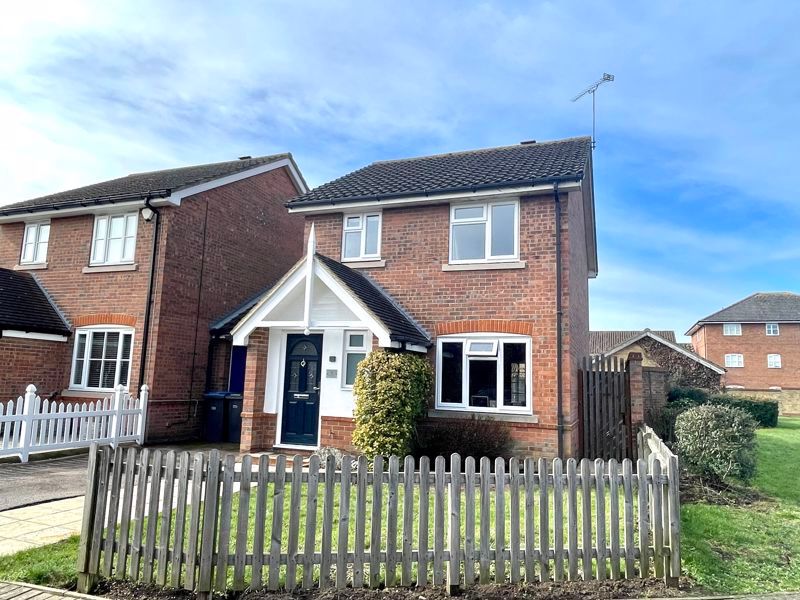3 bed linkdetached house for sale in Abbeydale Close, Church Langley