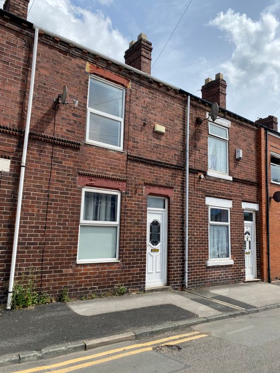 2 bed terraced house to rent in King Street, NewtonLeWillows WA12, £