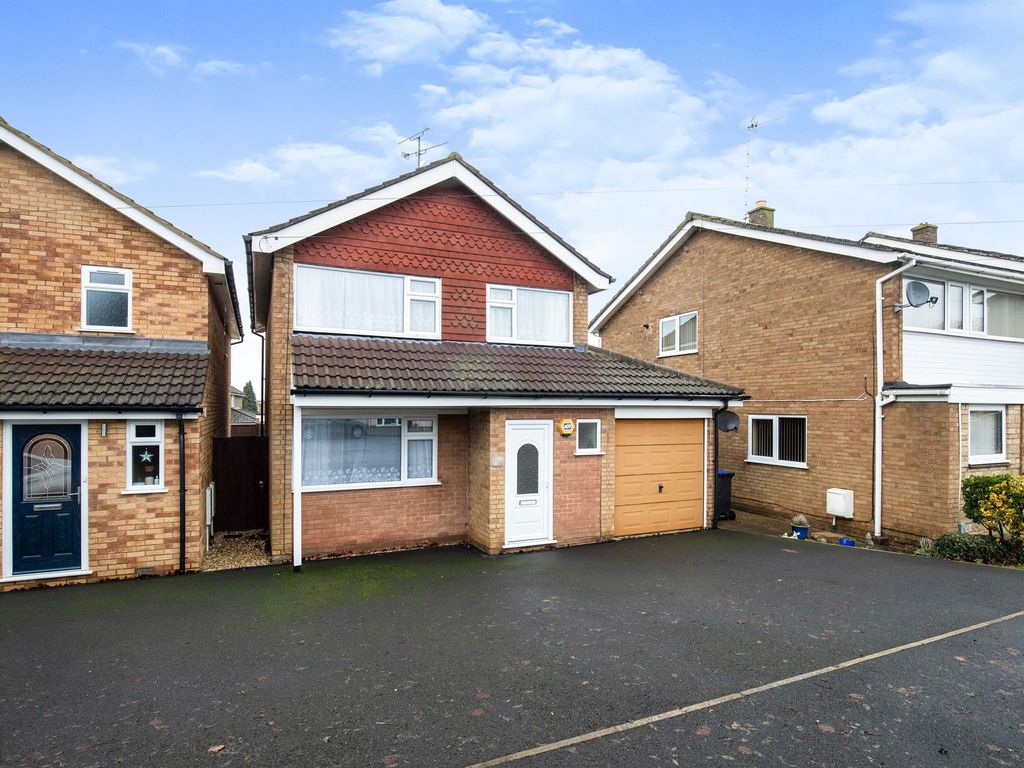 3 bed detached house for sale in Park Avenue, Duston, Northampton NN5