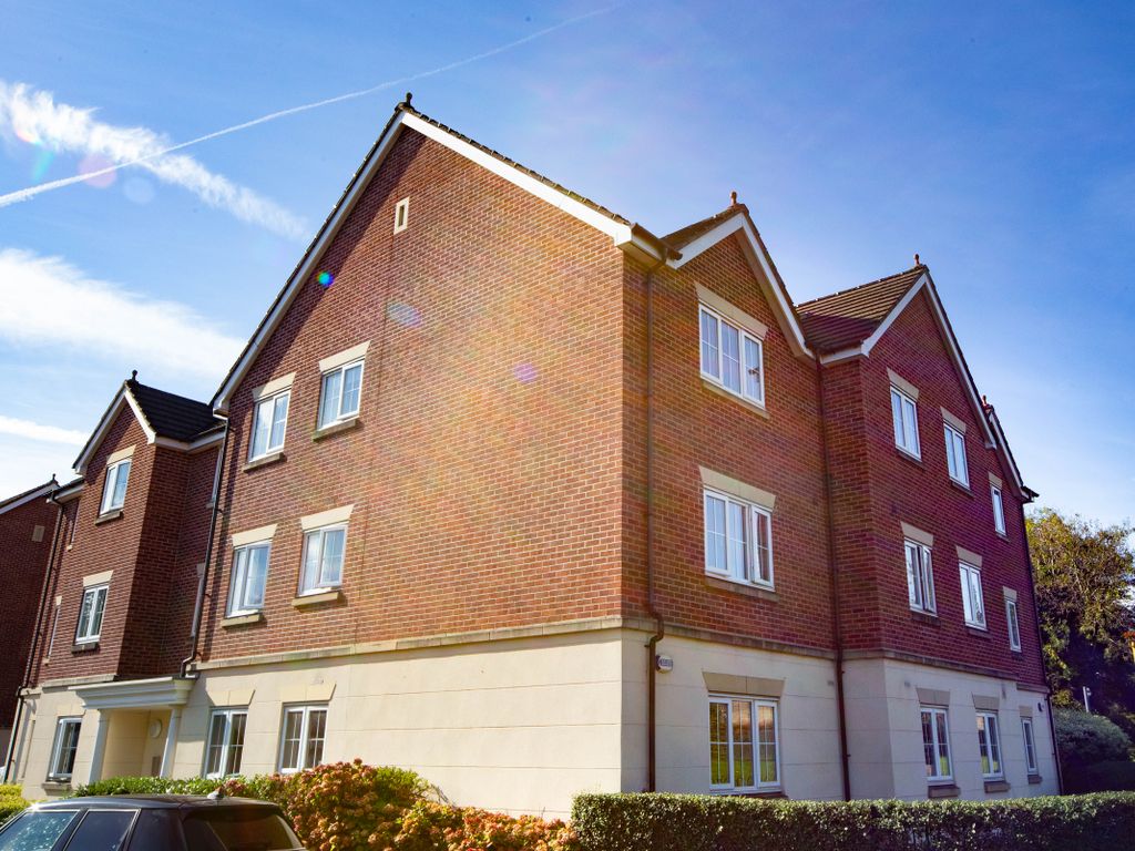 2 bed flat to rent in Marle Close, Pentwyn, Cardiff CF23, £975 pcm Zoopla