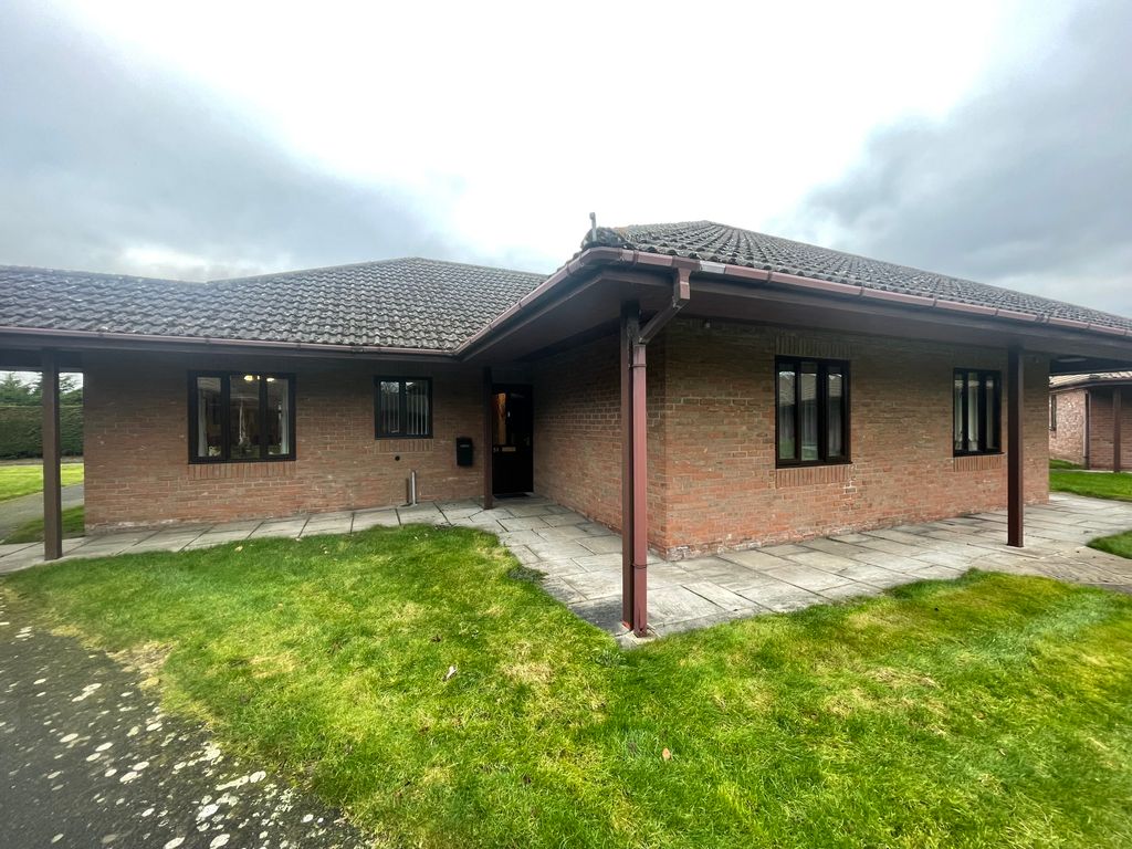 2 bed terraced bungalow for sale in Meadowbrook Court, Twmpath Lane