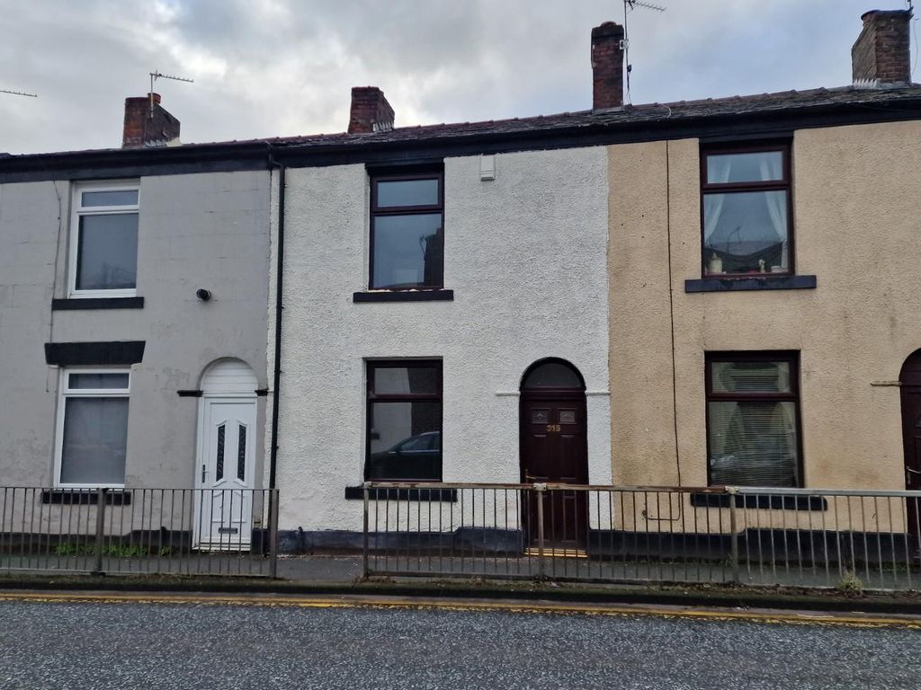 2 bed terraced house for sale in Tottington Road, Bury BL8, £150,000