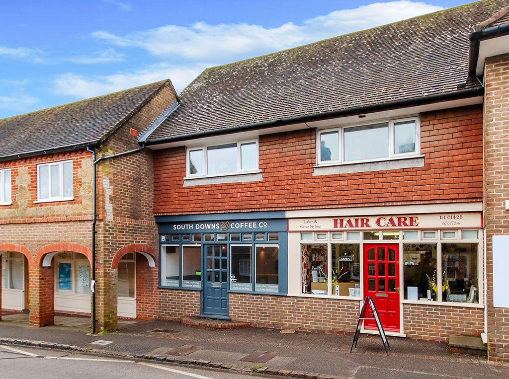 Retail premises to let in Crossways Court, Haslemere GU27, £9,500 pa