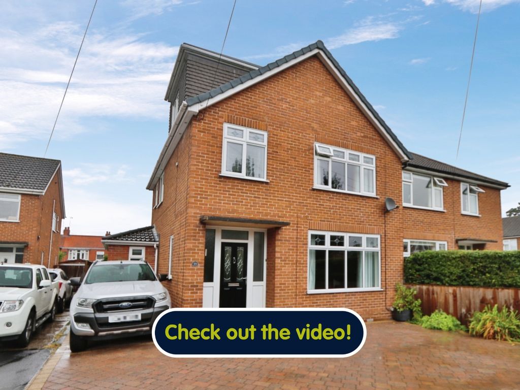4 bed semidetached house for sale in St. Marys Close, Beverley HU17, £