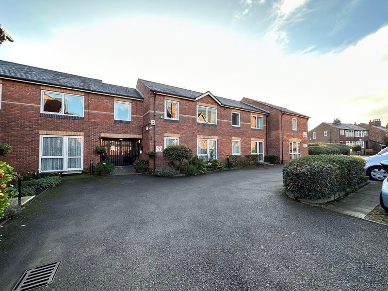 1 bed flat for sale in Gatley Green, Gatley, Cheadle SK8 Zoopla