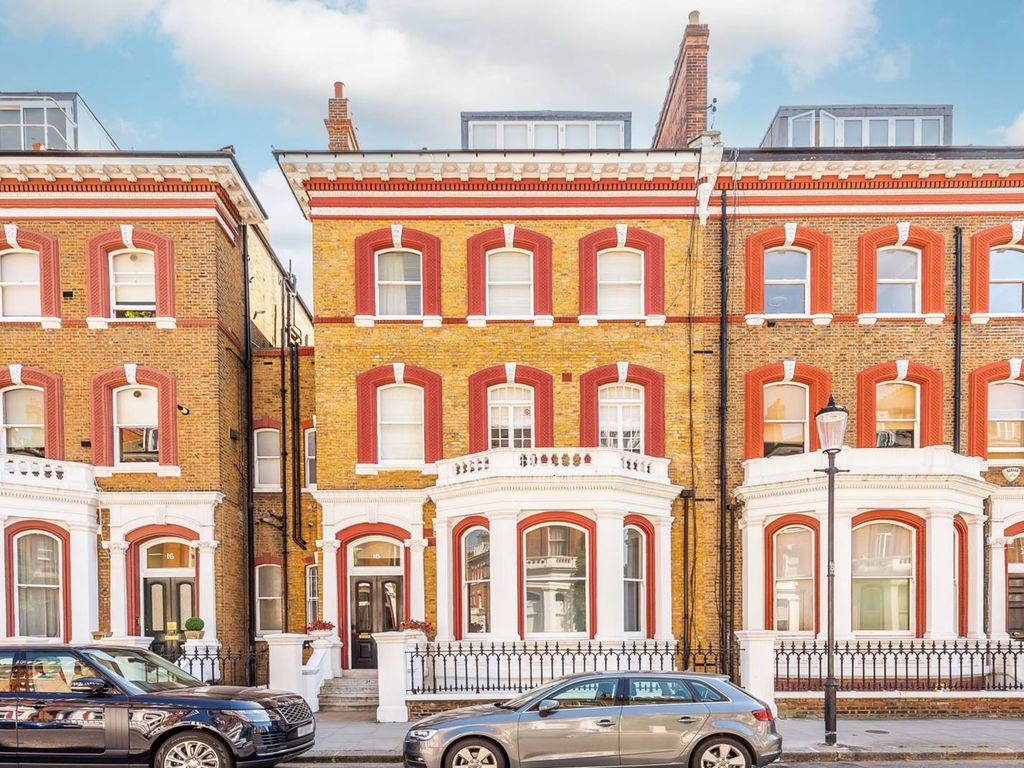 1 bed flat to rent in Roland Gardens, South Kensington, London SW7 Zoopla