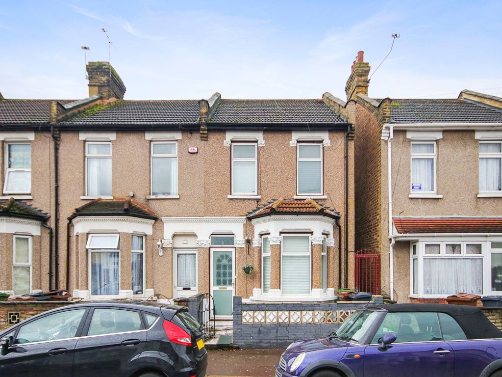 3 bed terraced house for sale in Faircross Avenue, Barking IG11 Zoopla