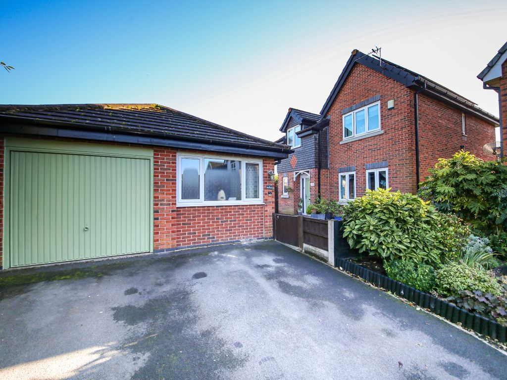 4 bed detached house for sale in Kirkwood Close, Aspull, Wigan, Greater