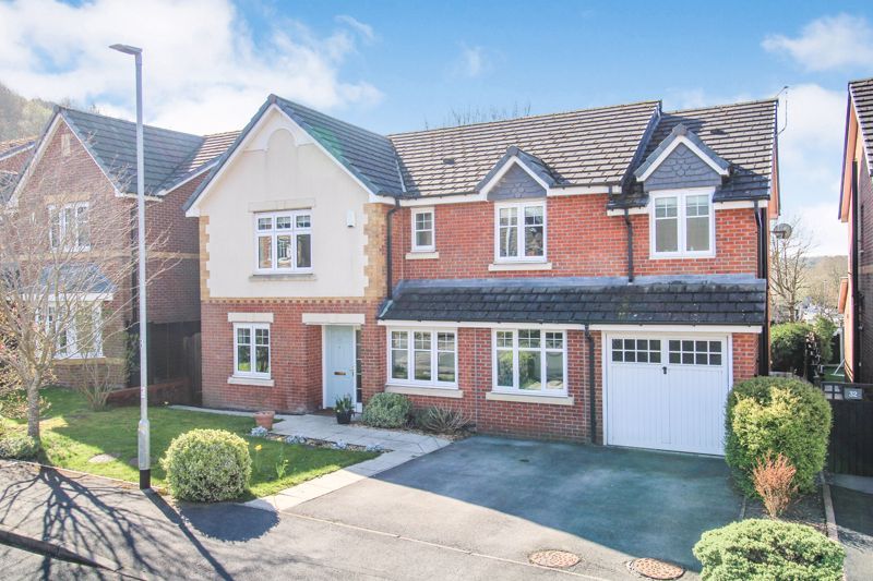 5 bed detached house for sale in Ashenhurst Way, Leek, Staffordshire