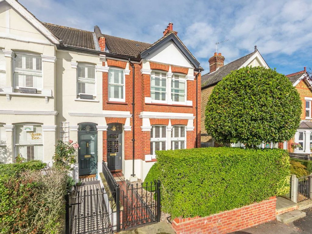 3 bed semidetached house for sale in Douglas Road, Surbiton KT6 Zoopla