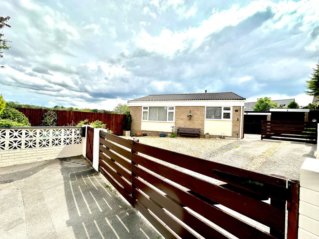 3 bed detached bungalow for sale in High Trees, Trefechan, Merthyr