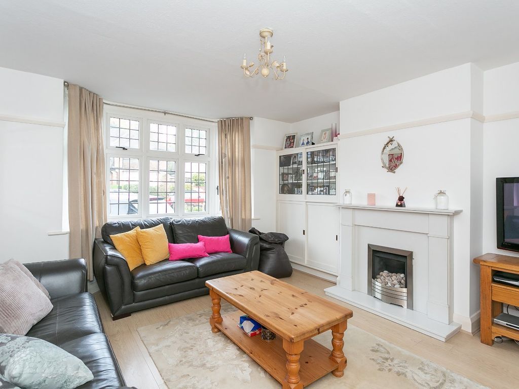 Woodland Drive, Watford, Hertfordshire WD17  