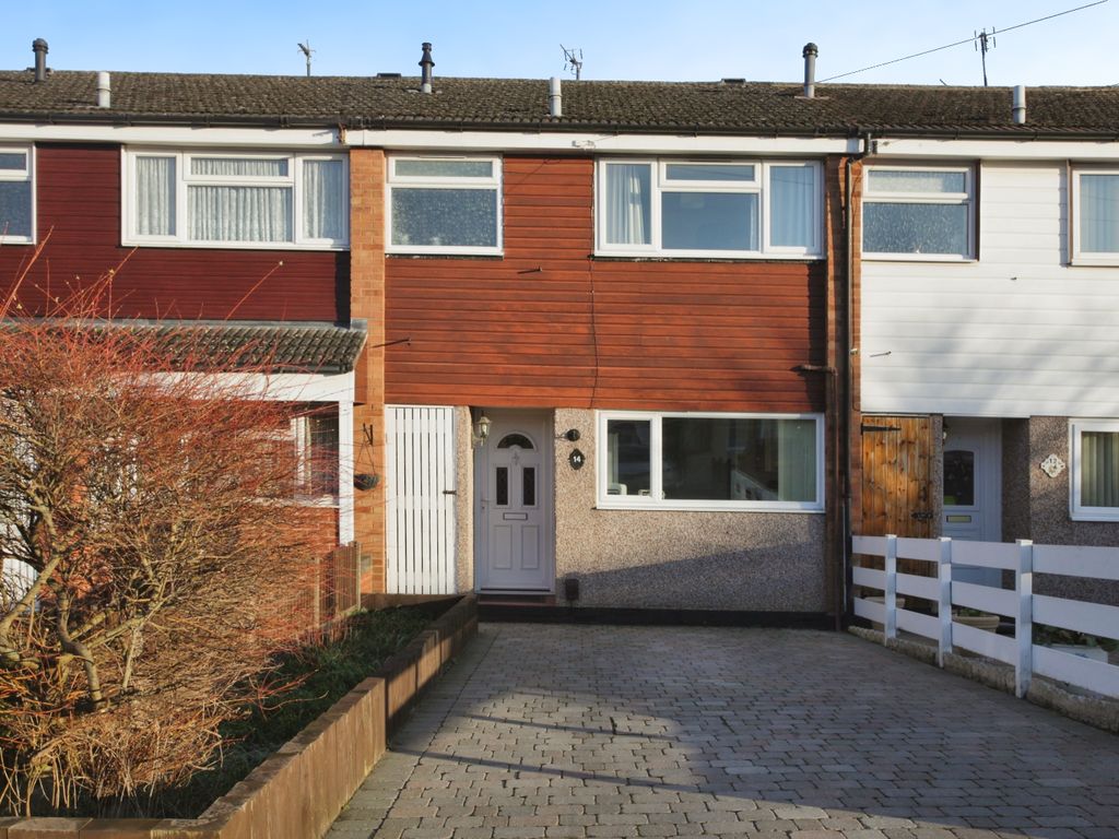 3 bed terraced house for sale in Kings Gardens, Bedworth, Warwickshire