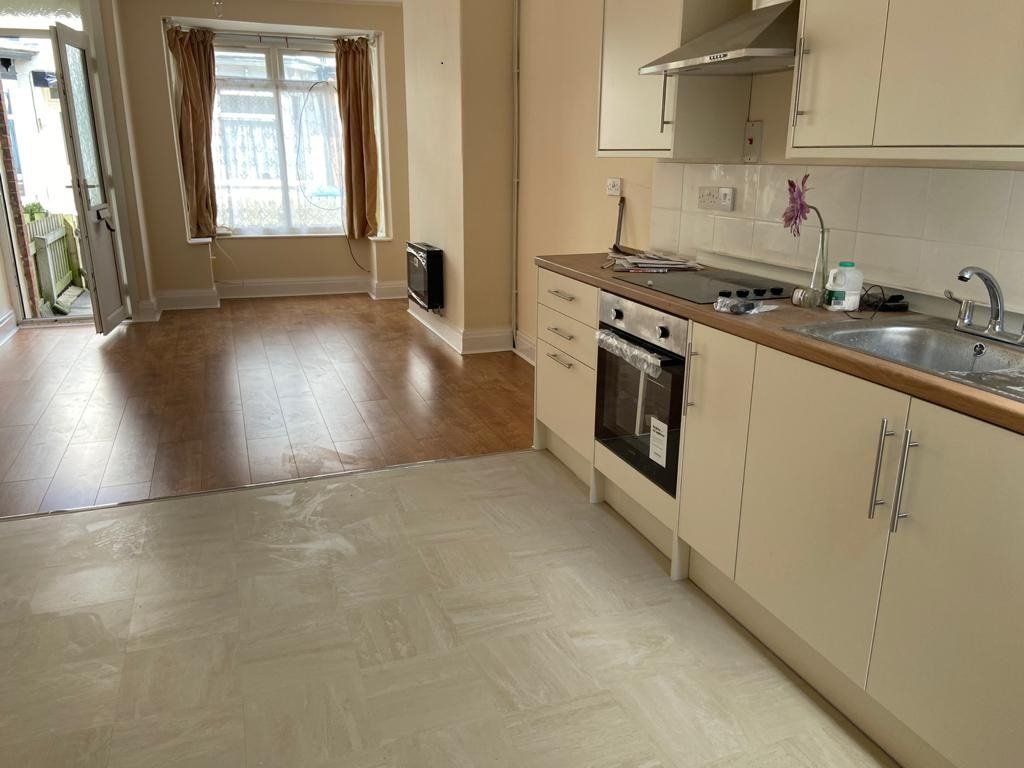 2 bed terraced house to rent in Poplar Avenue, Reynoldson Street, Hull