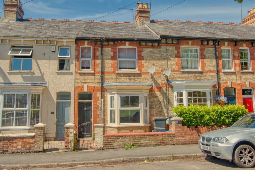 3 bed terraced house for sale in Leslie Avenue, Taunton TA2 Zoopla